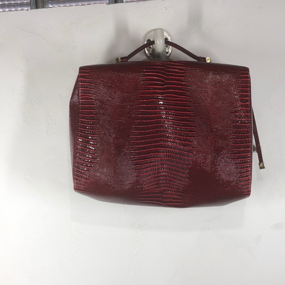 Estée Lauder red travel bag - Picture 4 of 10